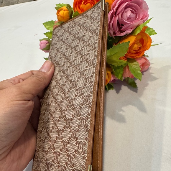 Authentic Celine bifold wallet - Picture 6 of 13